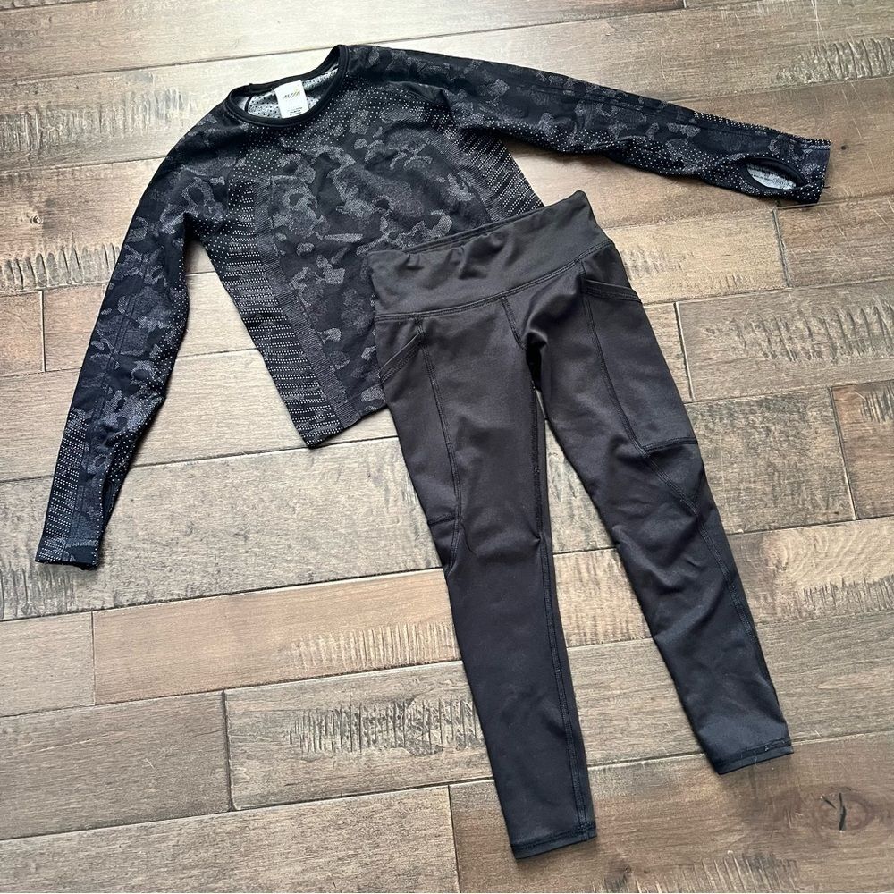 Avia Athletic Works Outfit Bundle Workout Running 4/5 Long Sleeve Shirt Leggings
